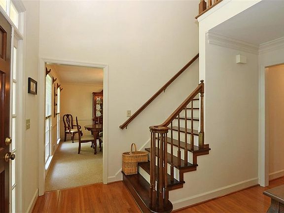 5th image of 2155 Kensington Ct SW