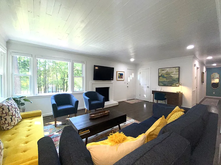 106 Williams St — Photo 4
