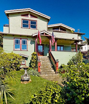 3rd image of 1093 Poli St