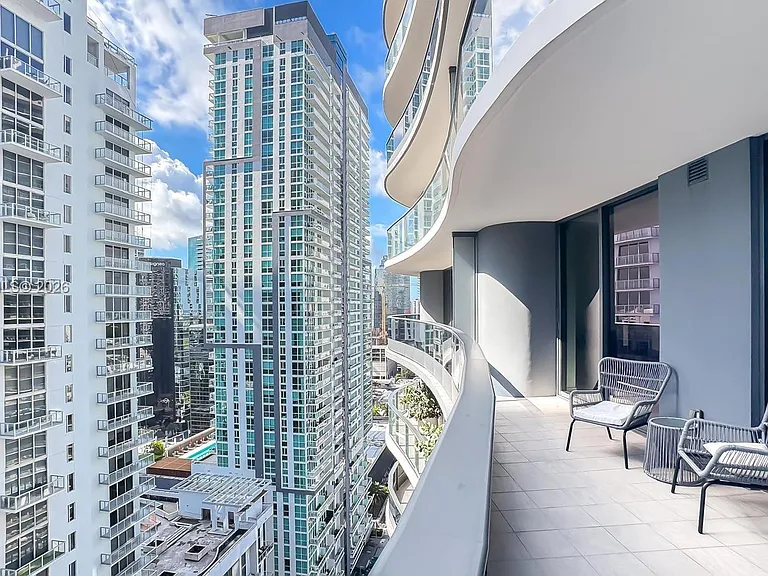 1000 Brickell Plz #2603 — Photo 2