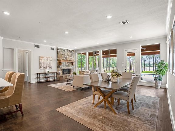3rd image of 51 N Shimmering Aspen Cir