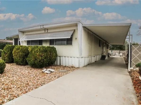 13829 Riviera Dr, Victorville, CA 92395