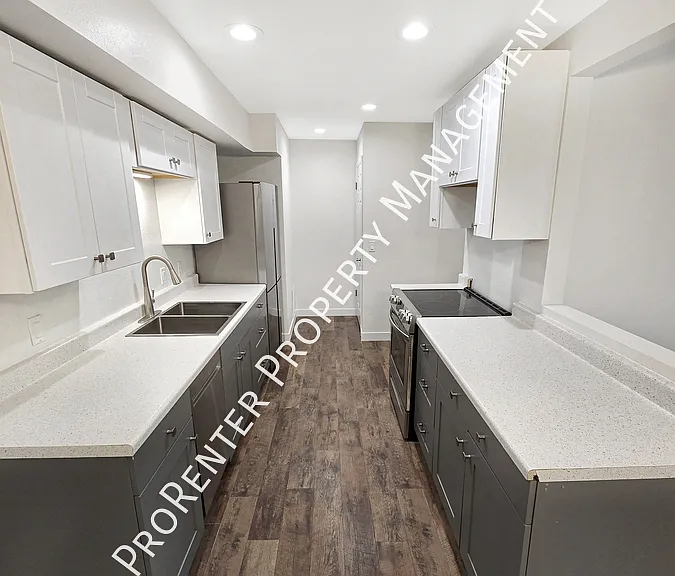 975 E Essex Court Way #3 — Photo 8