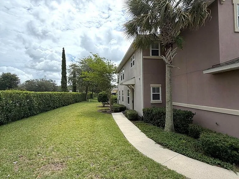 104 Crete Ct — Photo 26
