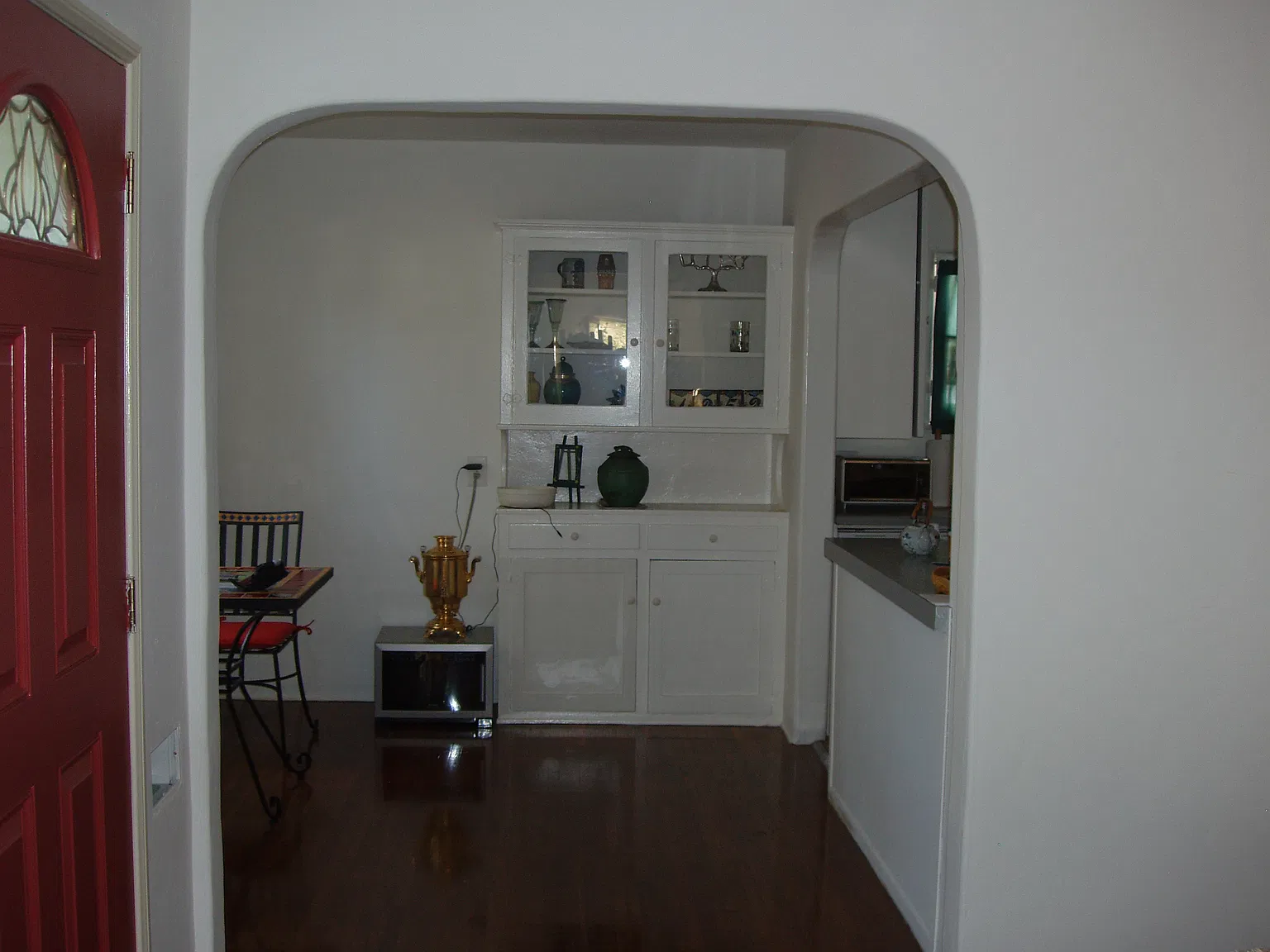 3 bed, 850 sqft, $1,360 — Photo 3