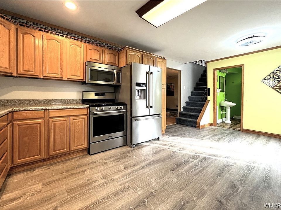 4897 Sunset Dr, Lockport, NY 14094 Zillow