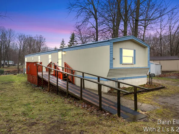 4057 E Shore Dr, Stanton, MI 48888