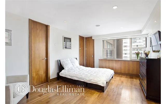 Sold by Douglas Elliman | media 3