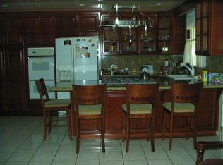 8561 11th St, Downey, CA 90241