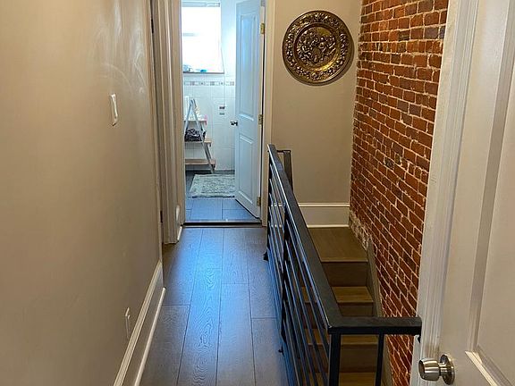 3rd image of 2442 S Iseminger St