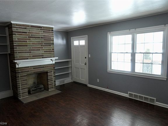 3rd image of 4013 Hopkins Rd