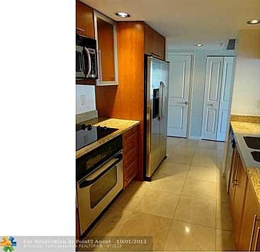 3rd image of 610 W Las Olas Blvd APT 616N