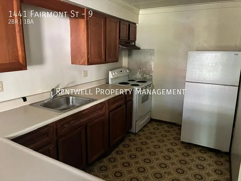 1441 Fairmont St #9 — Photo 1