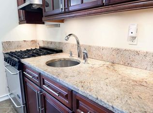 151 India St #2R, Brooklyn, NY 11222
