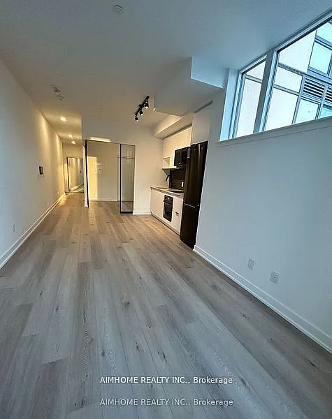 2 bed, $2,200 — Photo 4