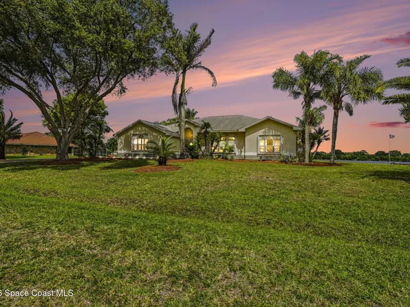 345 Lake View Ln, Grant Valkaria, FL 32909
