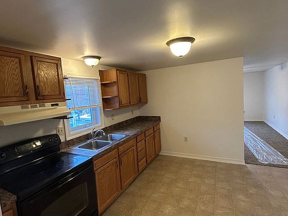 3rd image of 72 E Washington St Unit 201