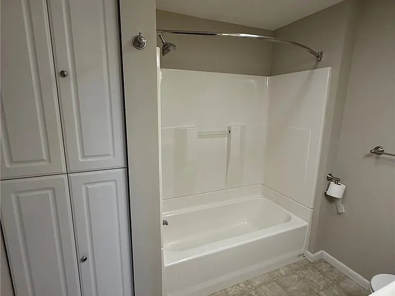 505 Village Blvd — Photo 28
