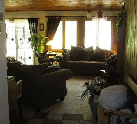 4th image of 1326 Parkview Dr