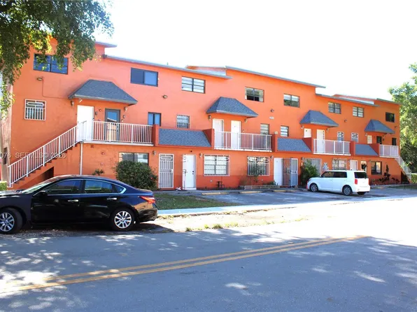 2260 W 55th St APT 3, Hialeah, FL 33016