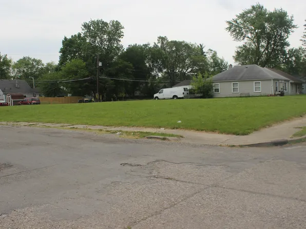 1422 Baxter St, Fort Wayne, IN 46806