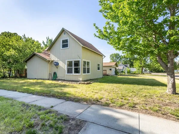 1404 11th St, Columbus, NE 68601