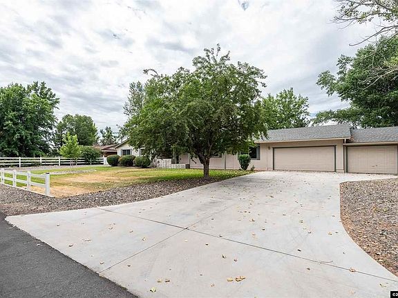 2nd image of 1583 Fifth Green Ct