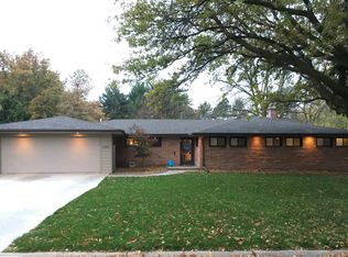 2053 Calvert St, Lincoln, NE 68502