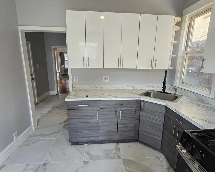 211 Grant Ave #1L — Photo 1