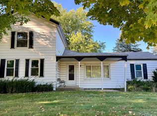 8075 Almont Rd, Almont, MI 48003