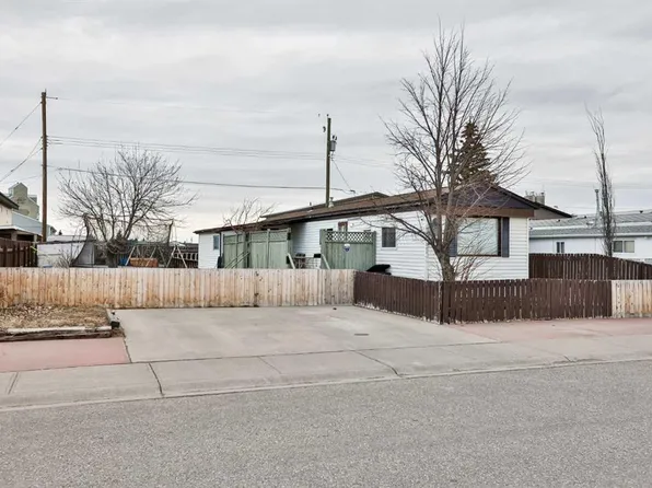 111 S 11th St, Fort Macleod, AB T0L 0Z0