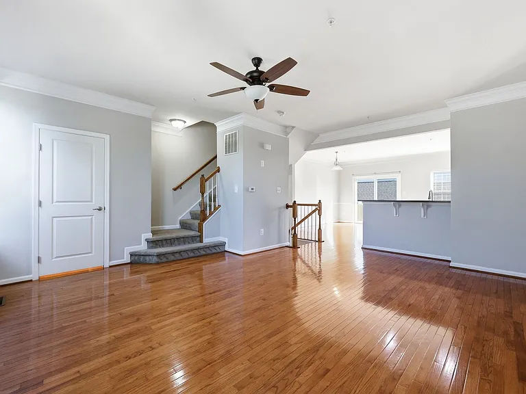 7833 Wormans Mill Rd — Photo 12