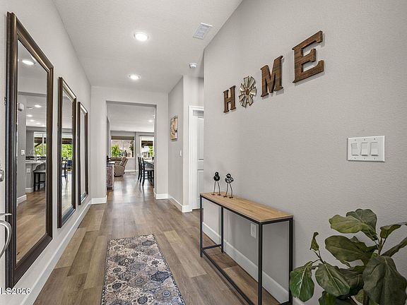 3rd image of 100 Amberwood Ct