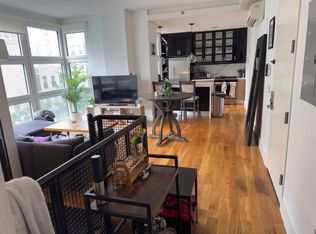 229 Roebling St UNIT 2C, Brooklyn, NY 11211