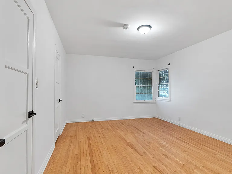 1429 Ellsmere Ave — Photo 15