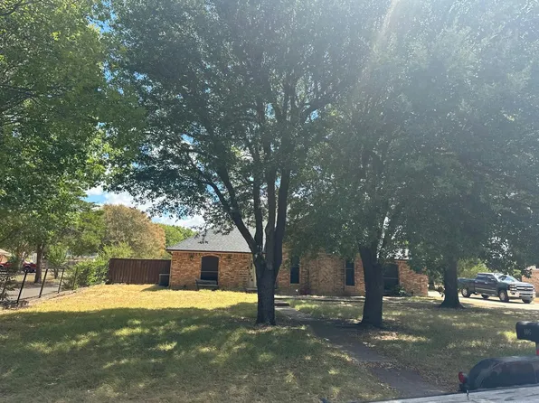 406 Bluebonnet Ln, Red Oak, TX 75154