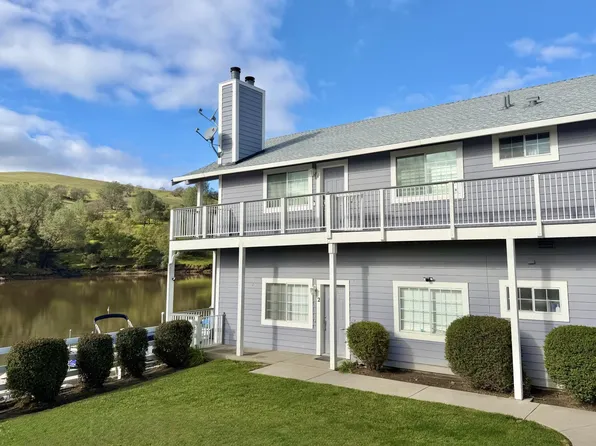 1030 Shoreline Dr #2, Copperopolis, CA 95228