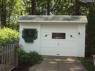 4th image of 4121 W 229th St