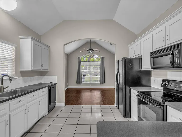 13198 Lazy Ln — Photo 4