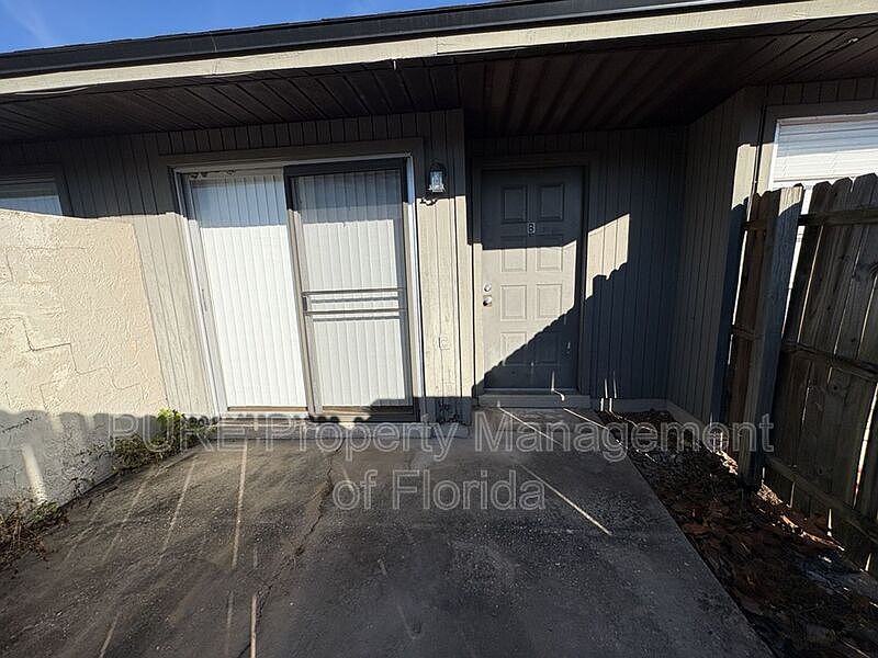 1st image of 5420 SE 29th Pl #B