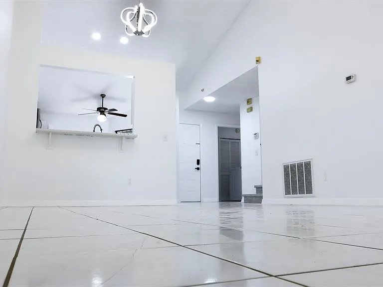 72 Lakepointe Cir — Photo 13