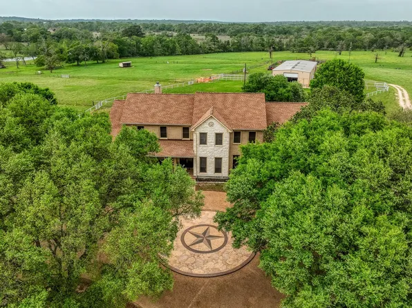 2958 Highway 36 N, Bellville, TX 77418