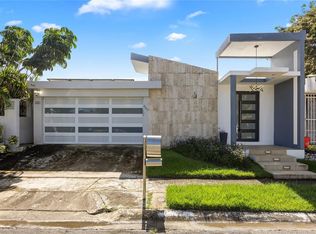 Vistamar Villa Venecia #O-45, Carolina, PR 00983