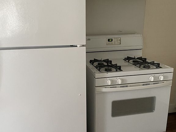 2nd image of 414 S Main St