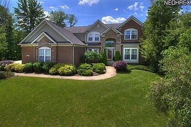 1st image of 1004 Dresser Ln