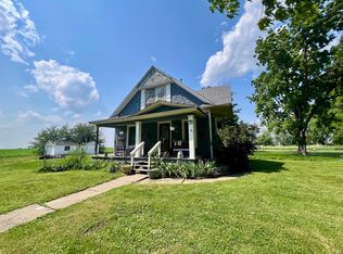 207 W 2nd St, Broadlands, IL