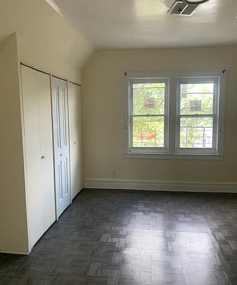 114 W 5th St #3 — Photo 8