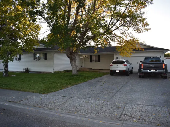 635 Reagan Ave, Idaho Falls, ID 83401