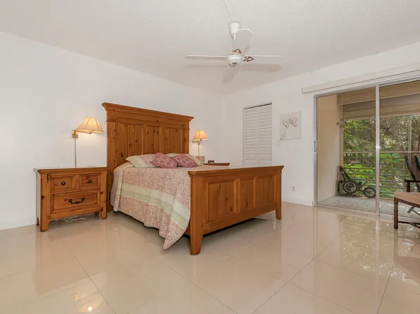 2102 Lucaya Bend #J3, Coconut Creek, FL 33066