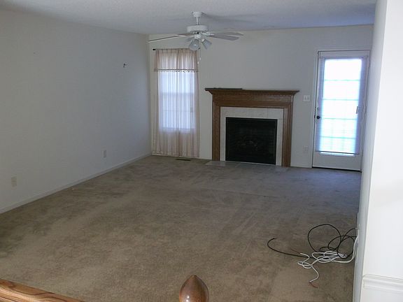 5th image of 1222 Shorehaven Dr